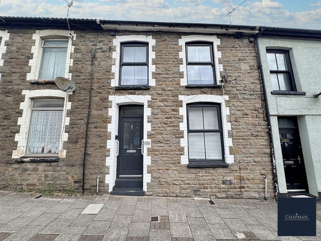 Court Street, Tonypandy, CF40