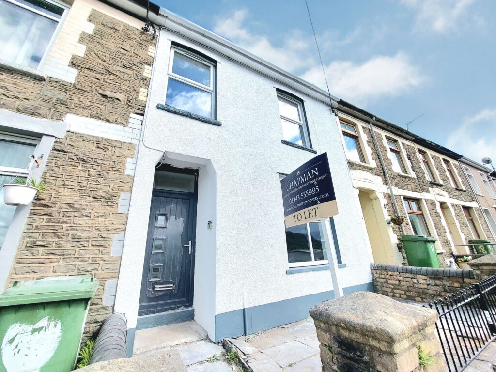 Bedw Road, Pontypridd, CF37