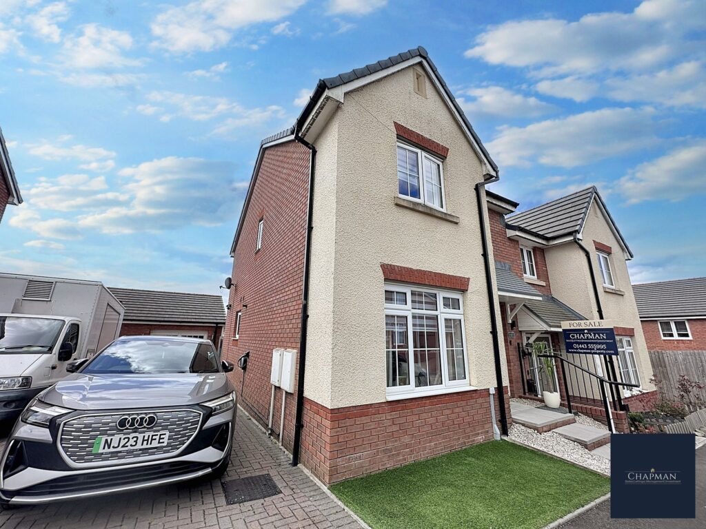 Highfields, Tonyrefail, CF39