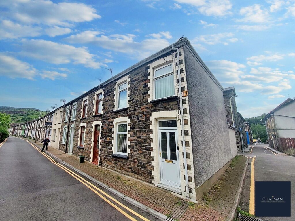 West Taff Street, Porth, CF39