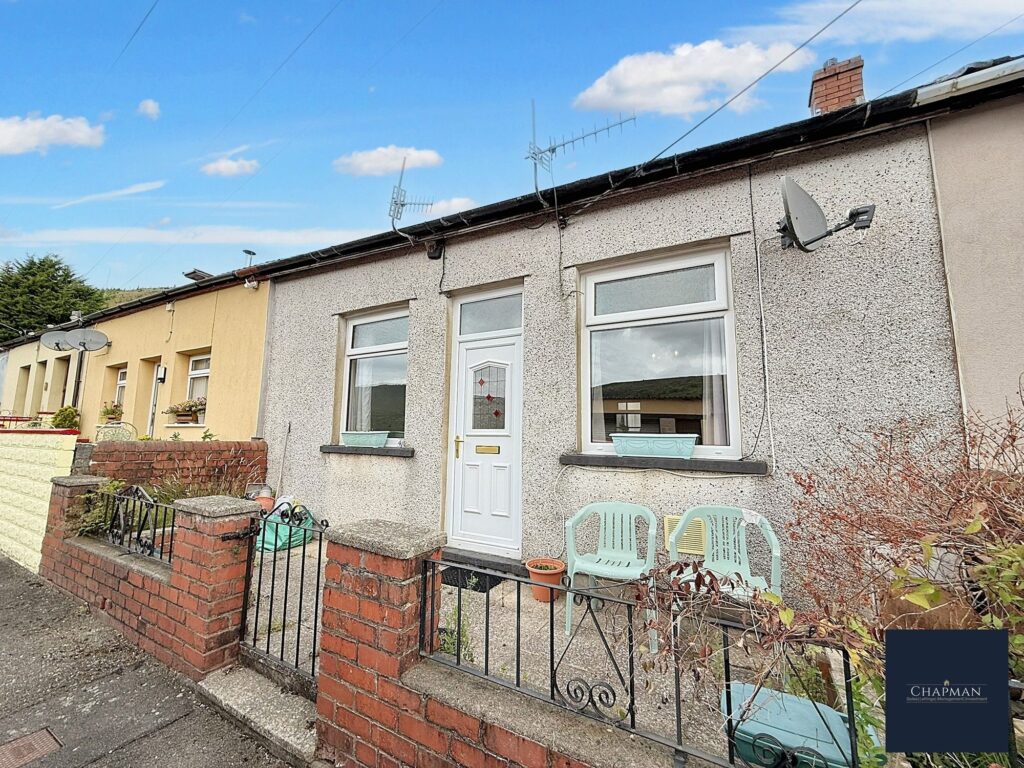 Mountain Row, Blaenllechau, CF43