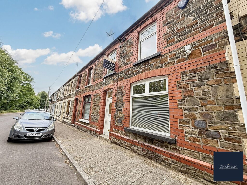 Leslie Terrace, Porth, CF39